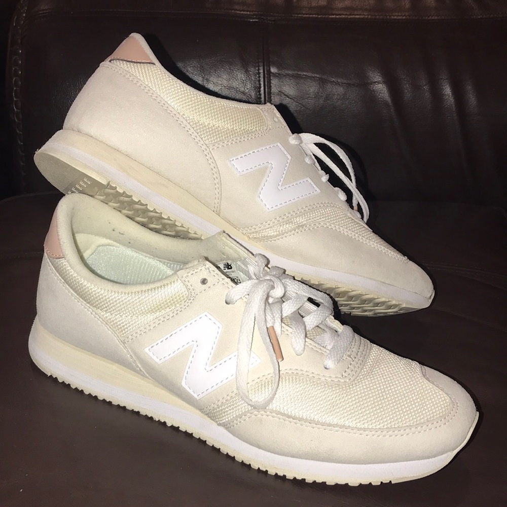 Women’s New Balance 620 Sneakers